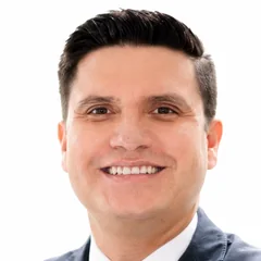 Alberto Vera, docente de postgrado UCAL