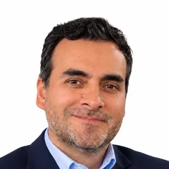 Fernando Lago, docente de postgrado UCAL