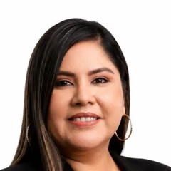 Jackeline Guzmán, docente de postgrado UCAL