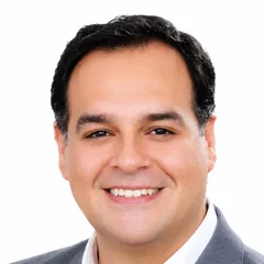 Javier Godenzi, docente de postgrado UCAL